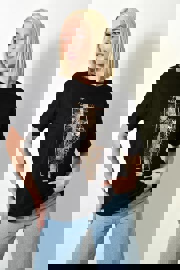  - Γυναικείο T-shirt με στάμπα και στρας σε μαύρο