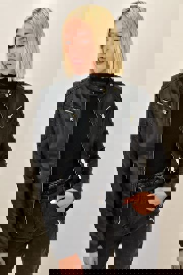 Μπουφάν απο οικολογικό δέρμα σε μαύρο