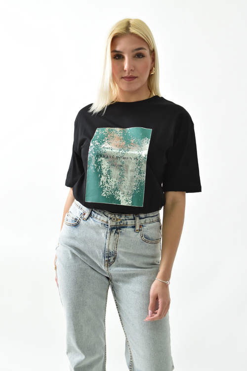 Γυναικείο T-shirt με μεταλιζέ στάμπα σε μαύρο